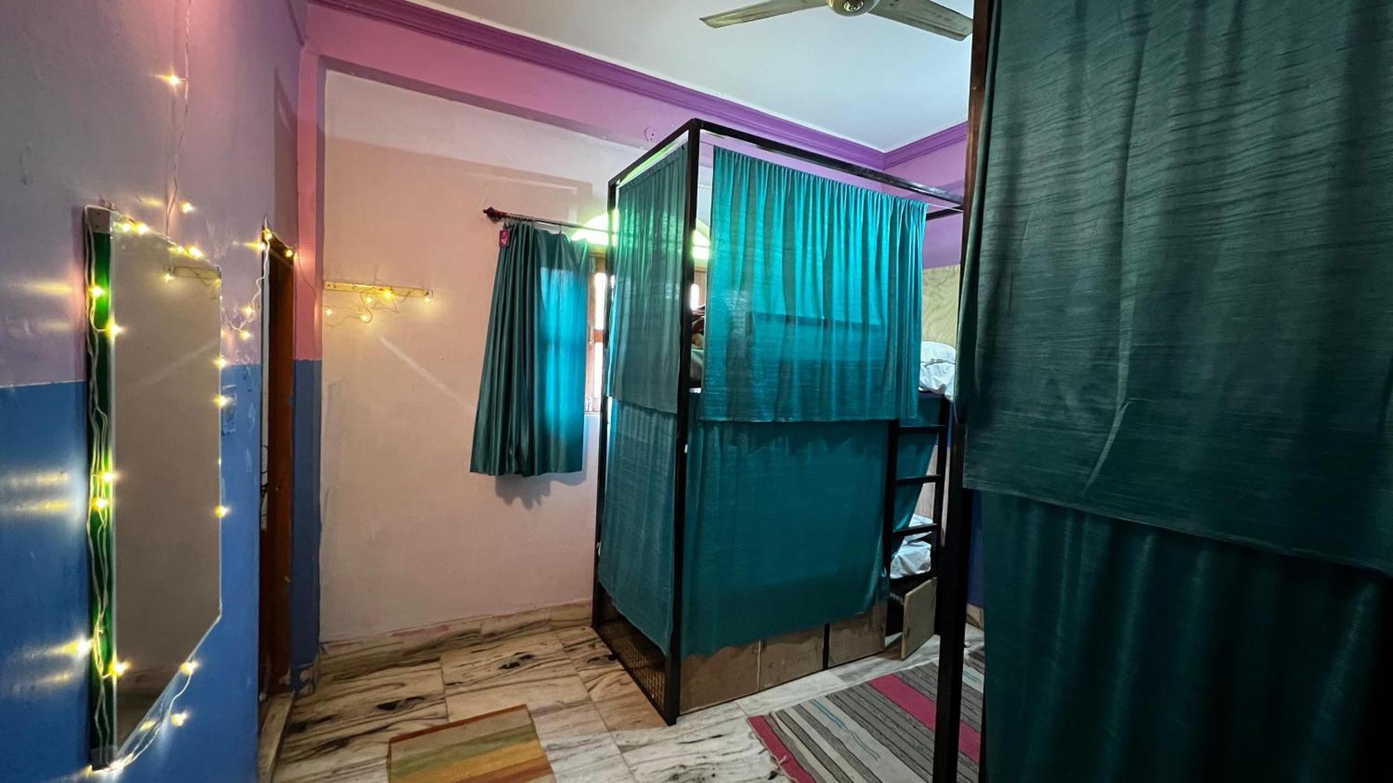 Safar Hostel Пушкар Екстер'єр фото